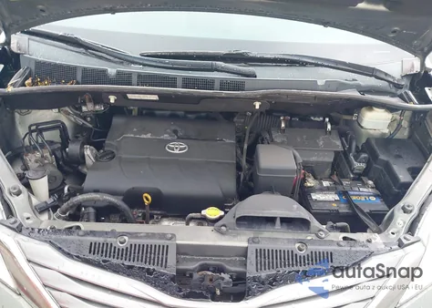 2011 Toyota Sienna Xle V6 from USA, damaged, VIN 5TDYK3DC9BS158727